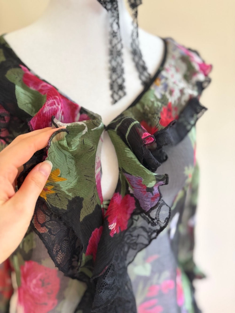 Vintage Y2K silk floral ruffle sheer black lace blouse fairy coquette whimsy M-L - Picture 6 of 12